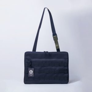 essential gear 14 inch laptop sleeve detail
